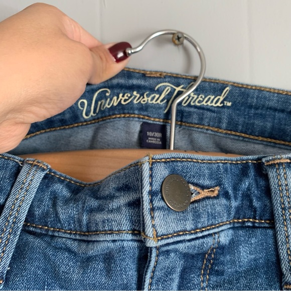 Universal Thread ⭐️ - Picture 2 of 3